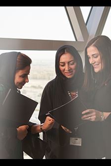 Emirati girls having a discussion
